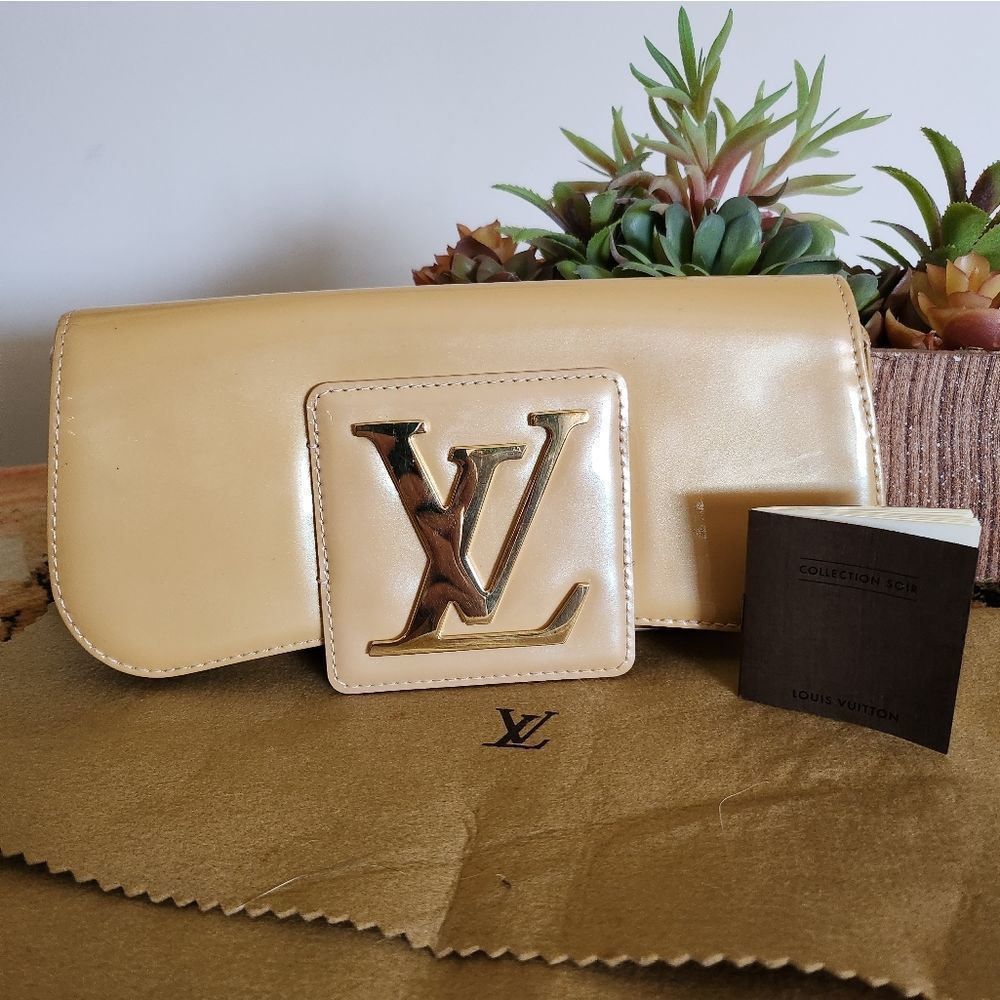 Louis vuitton clutch  Rose florentine